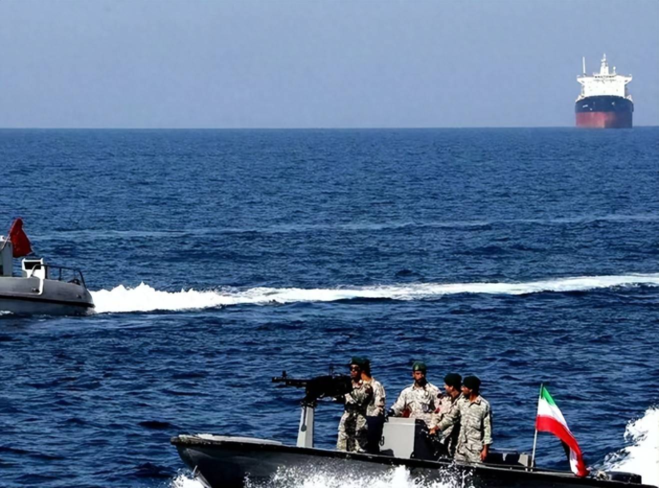 最后期限到了！伊朗下出绝杀棋，美以敢发动地面进攻，立刻进攻